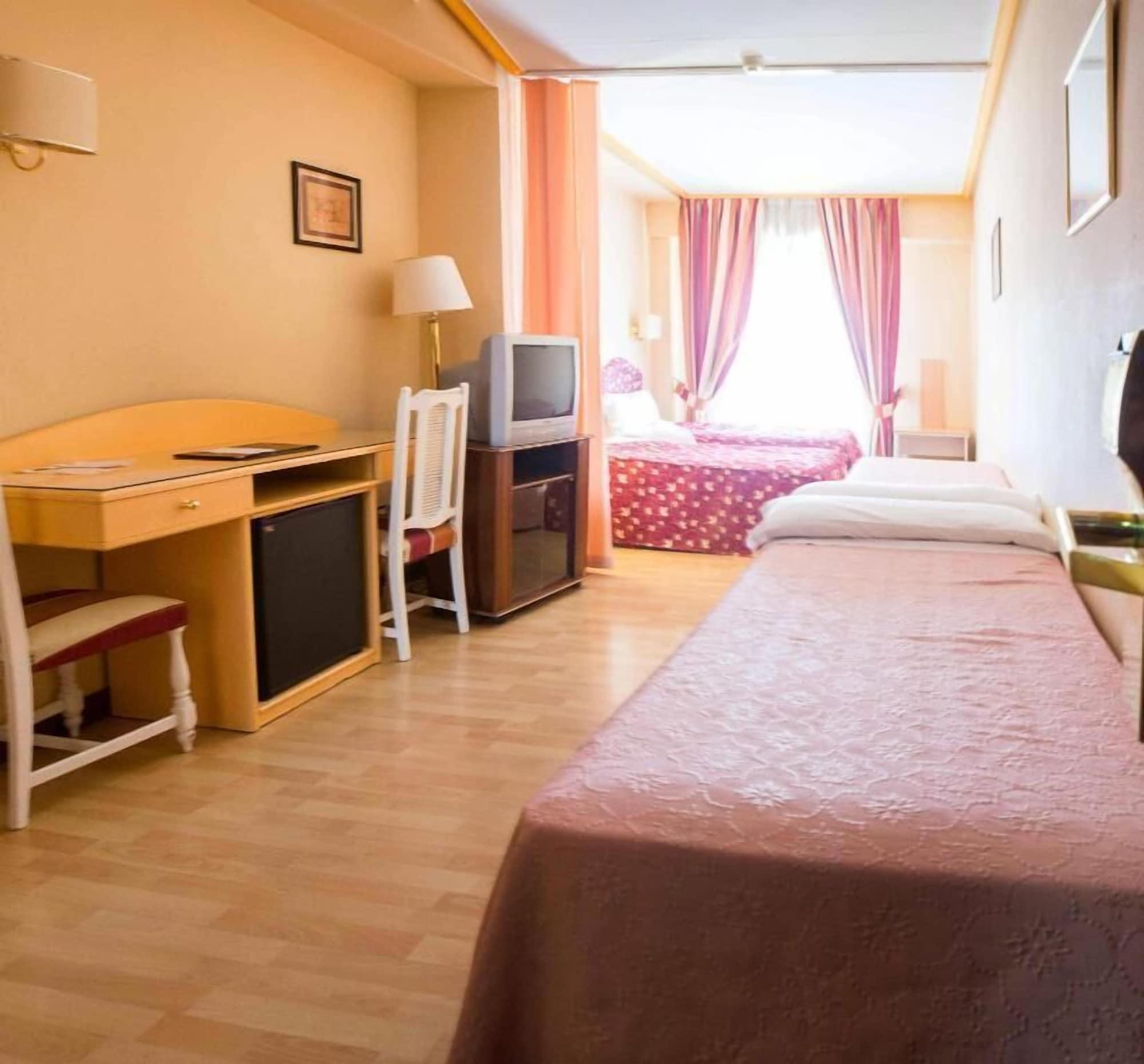 Hotel Tibur Zaragoza Ngoại thất bức ảnh