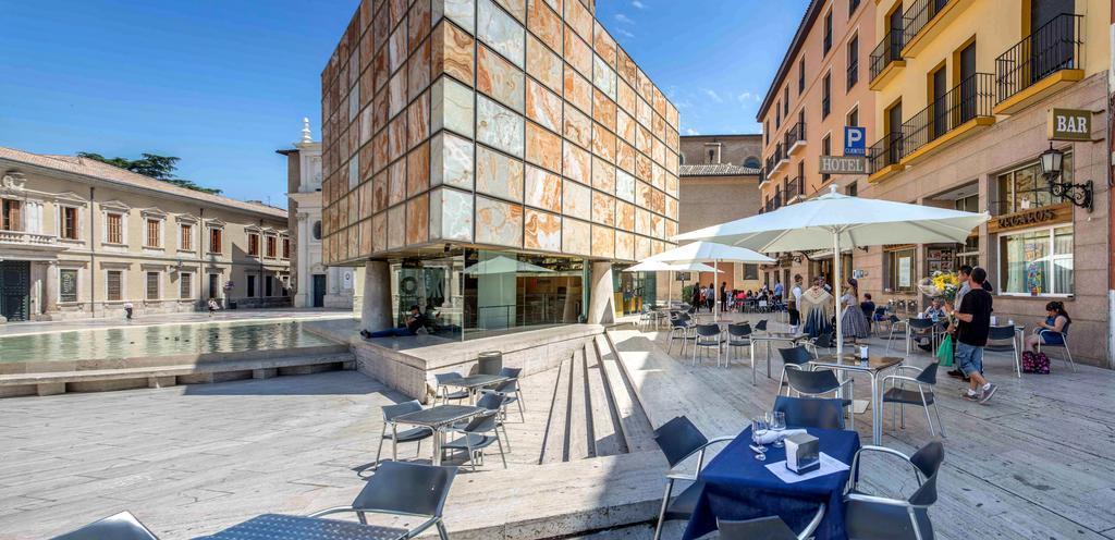Hotel Tibur Zaragoza Ngoại thất bức ảnh