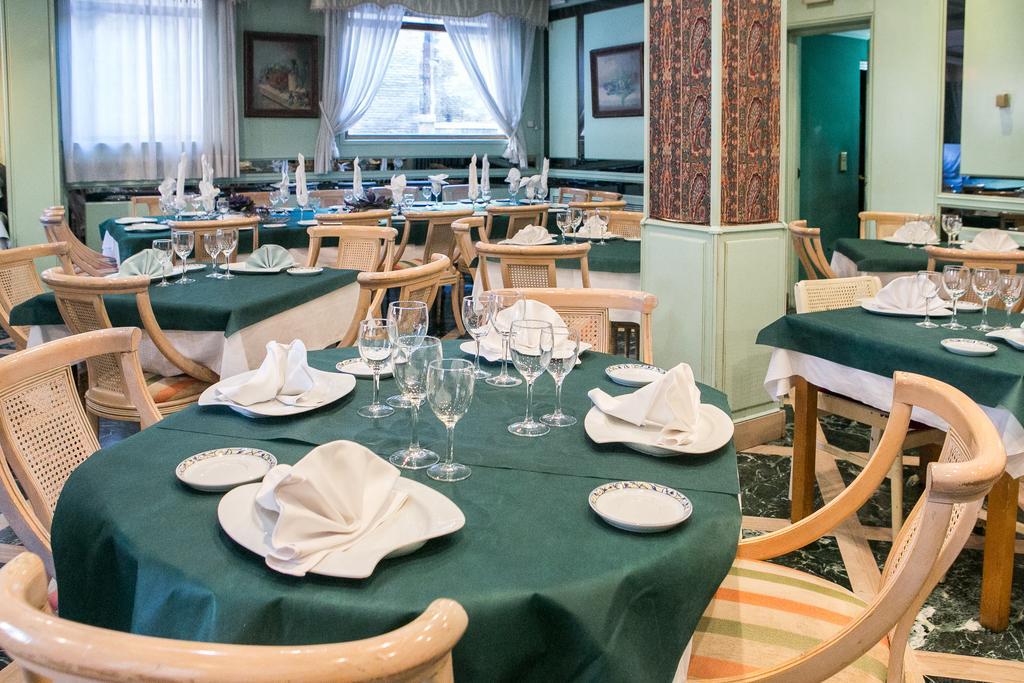 Hotel Tibur Zaragoza Ngoại thất bức ảnh