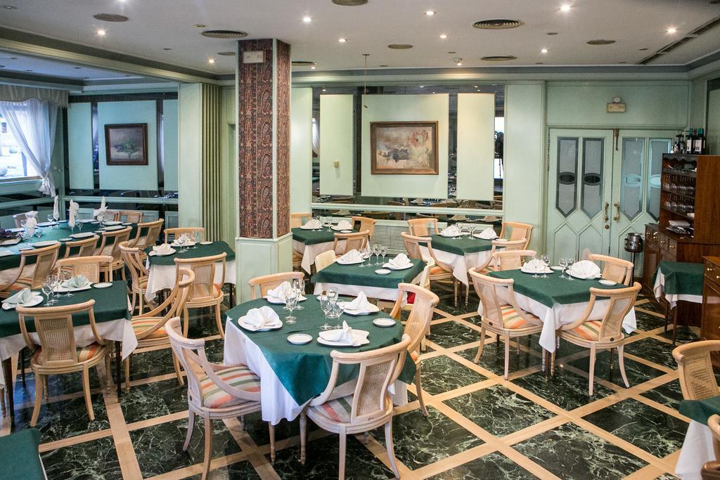 Hotel Tibur Zaragoza Ngoại thất bức ảnh